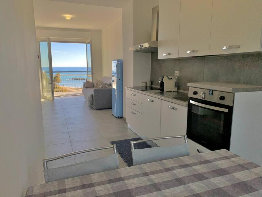 10 Min. Da Sanremo Appartamento Vista Mare Taggia Dış mekan fotoğraf